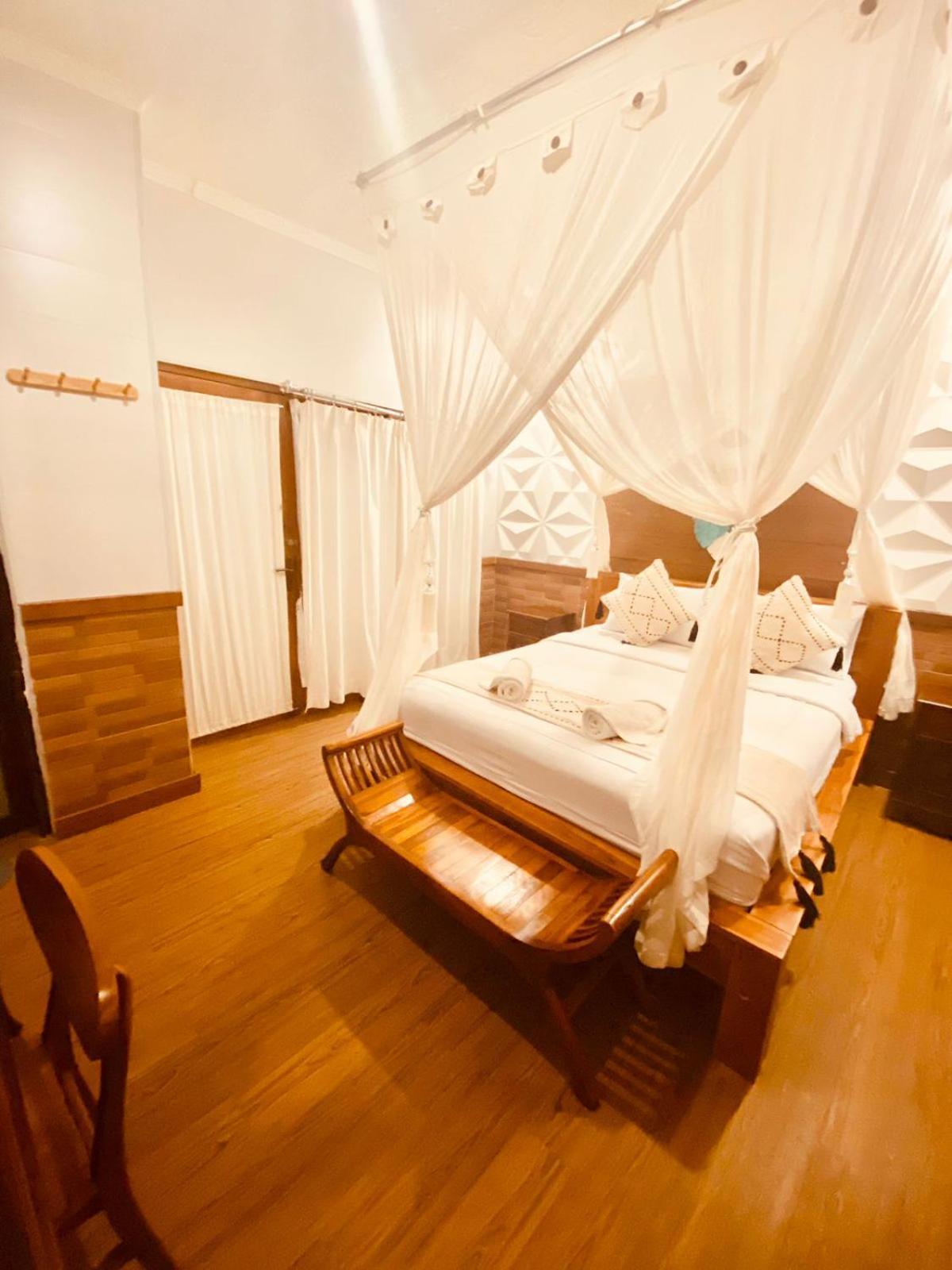 La Nusa Penida Homestay By Bijak Toyapakeh Buitenkant foto